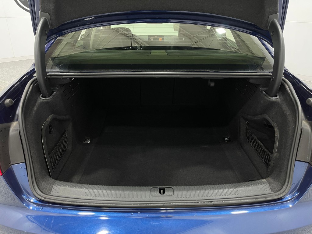 2018 Audi A4 Image 26