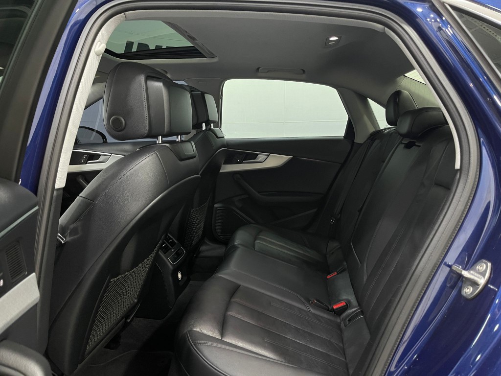 2018 Audi A4 Image 30