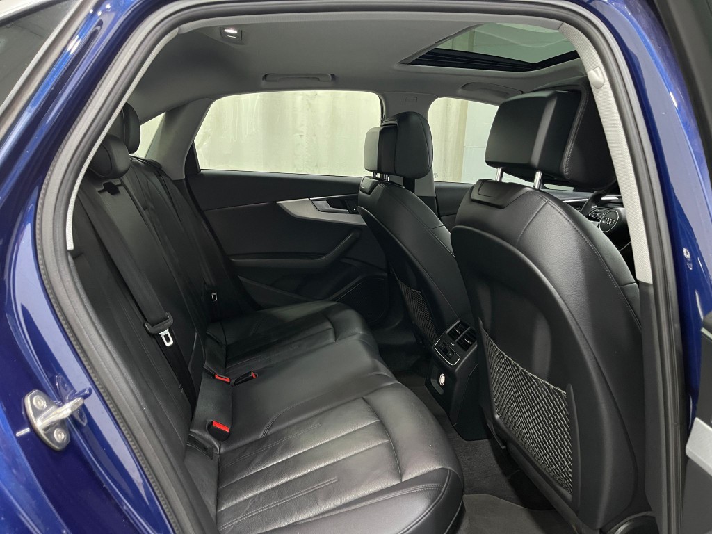2018 Audi A4 Image 31