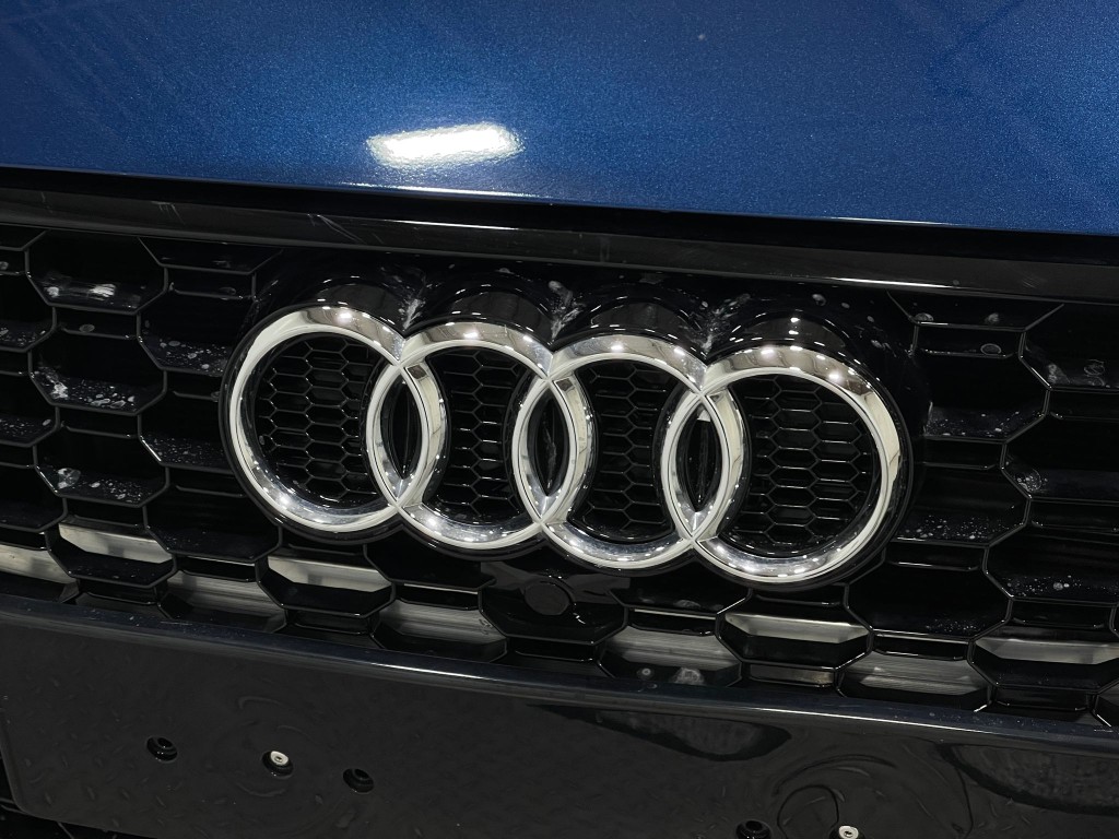 2018 Audi A4 Image 38