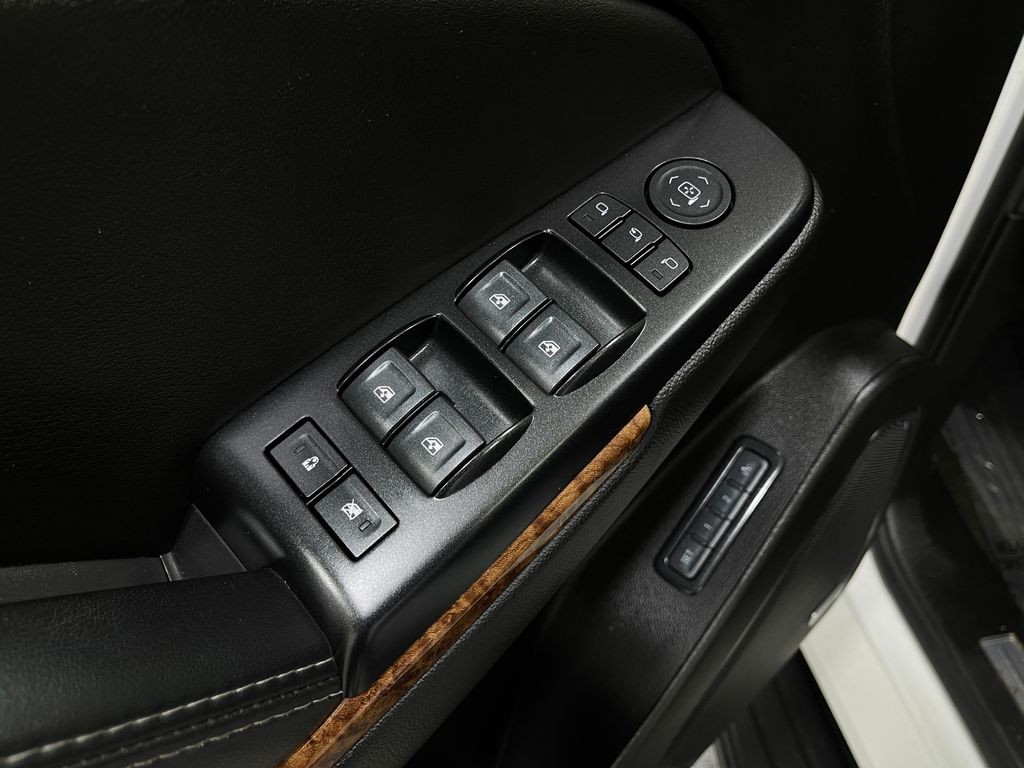 2018 Chevrolet Tahoe Image 17