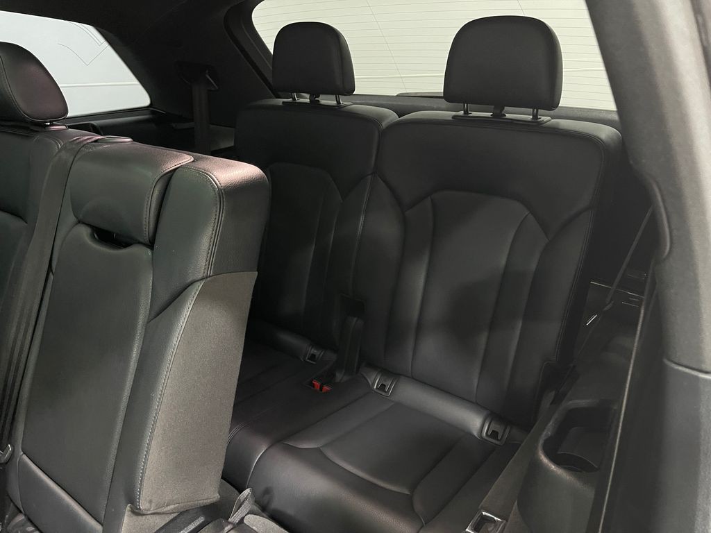 2019 Audi Q7 Image 32