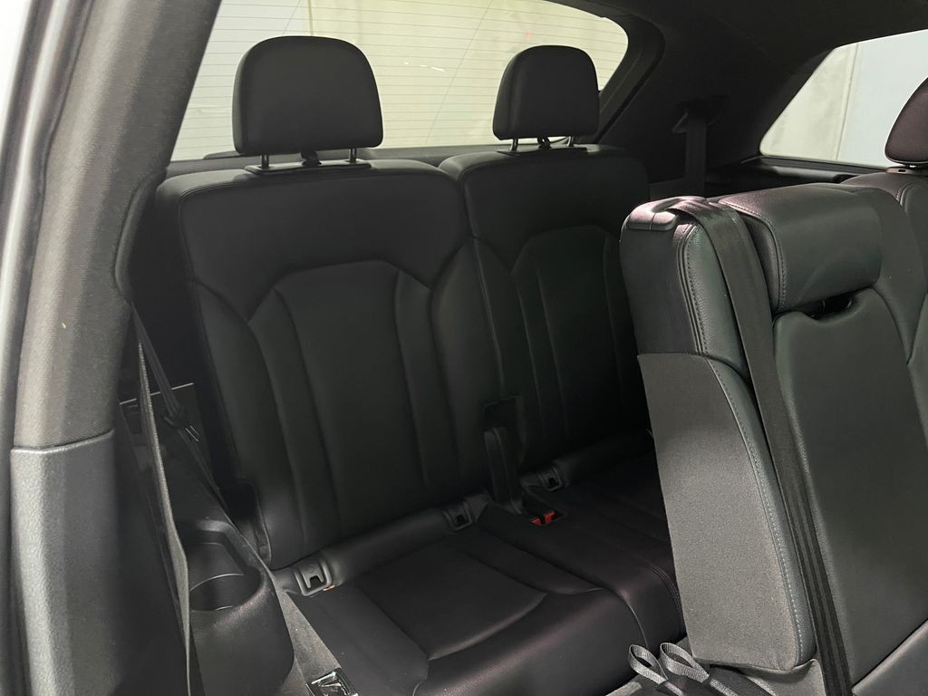 2019 Audi Q7 Image 33