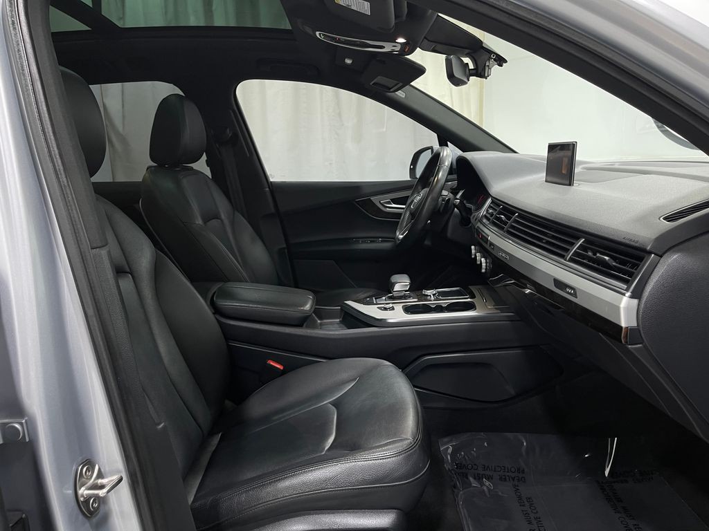 2019 Audi Q7 Image 35