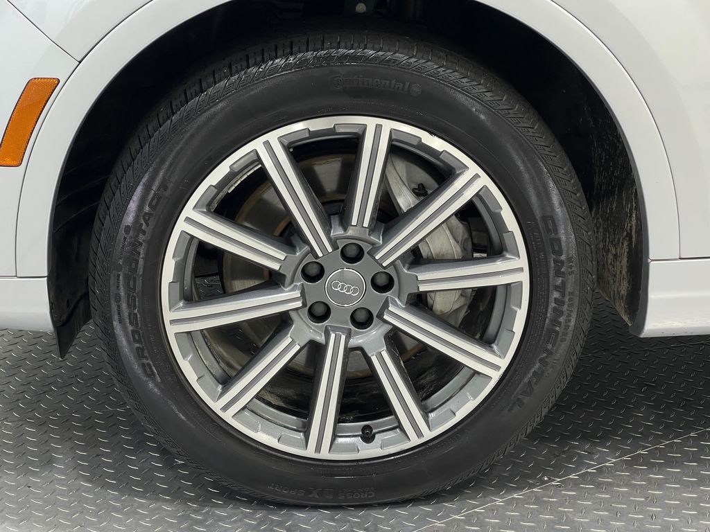 2019 Audi Q7 Image 38