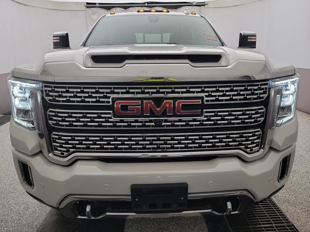 2020 GMC Sierra 2500 Image 2