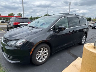 Image for 2020 Chrysler Voyager LXI ID: 6787937