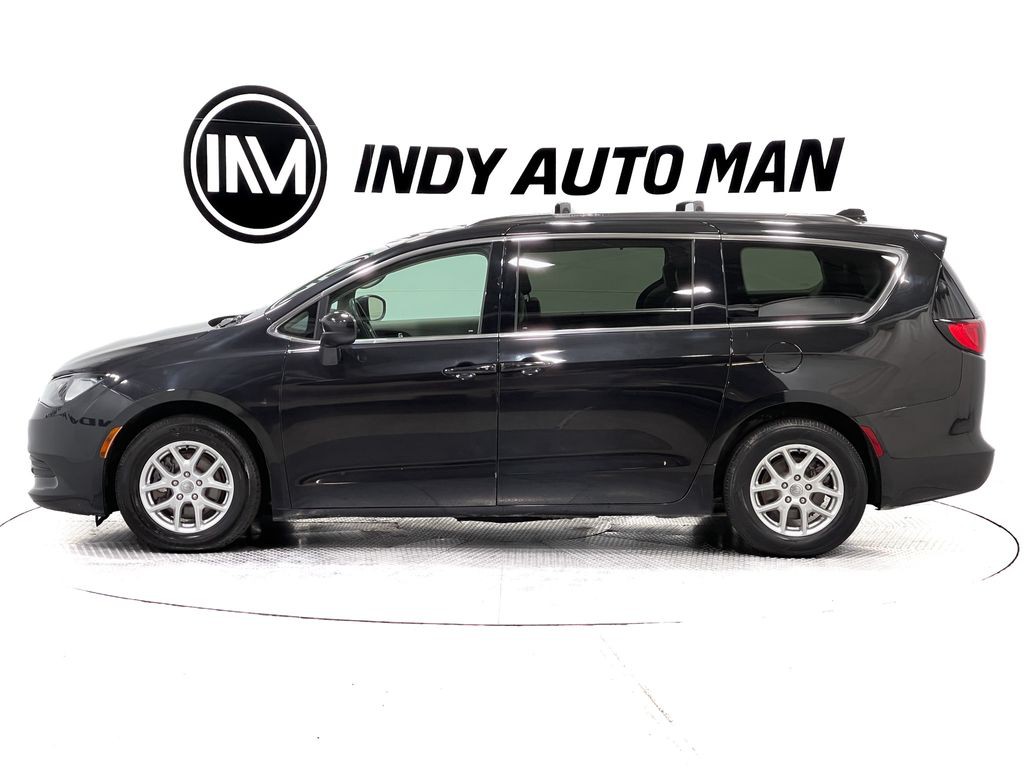 2020 Chrysler Voyager Image 7