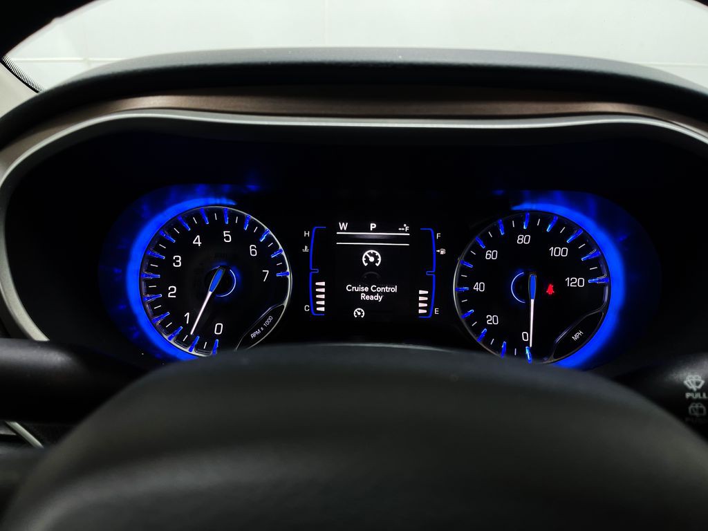 2020 Chrysler Voyager Image 21