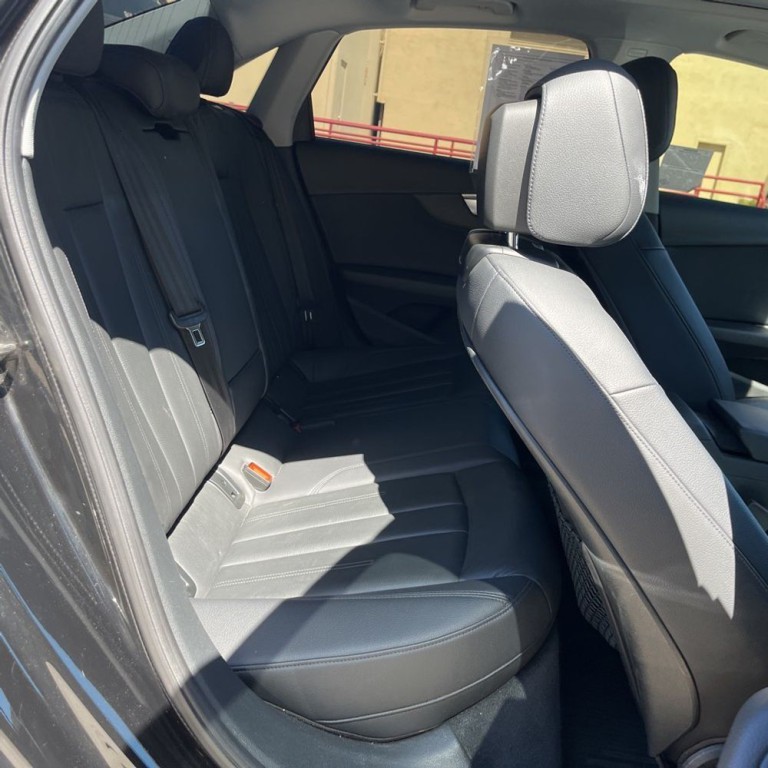 2018 Audi A4 Image 18