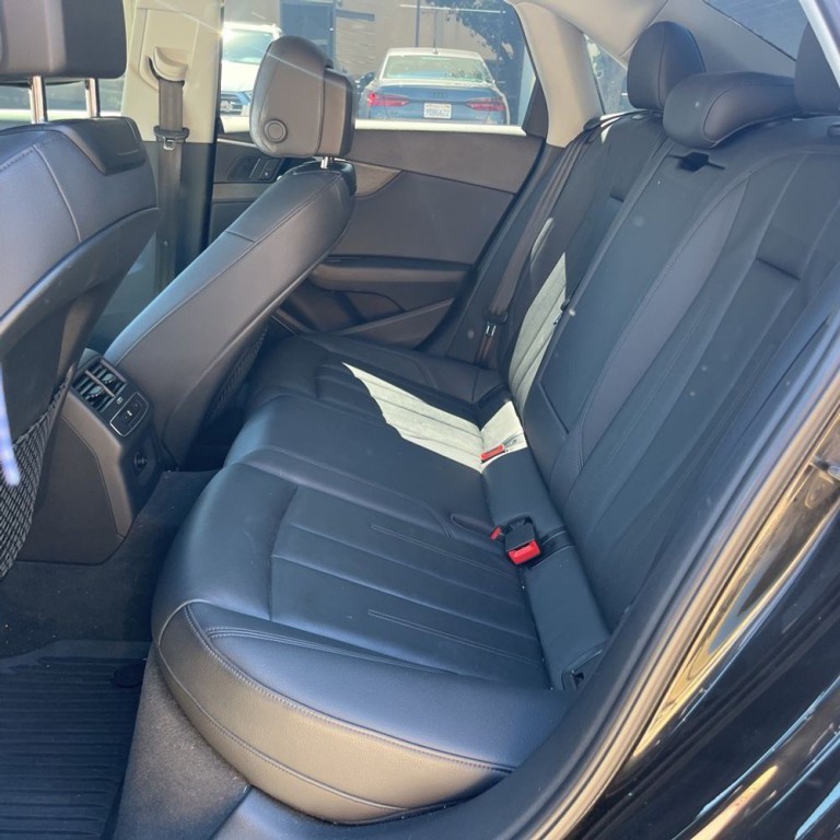 2018 Audi A4 Image 19