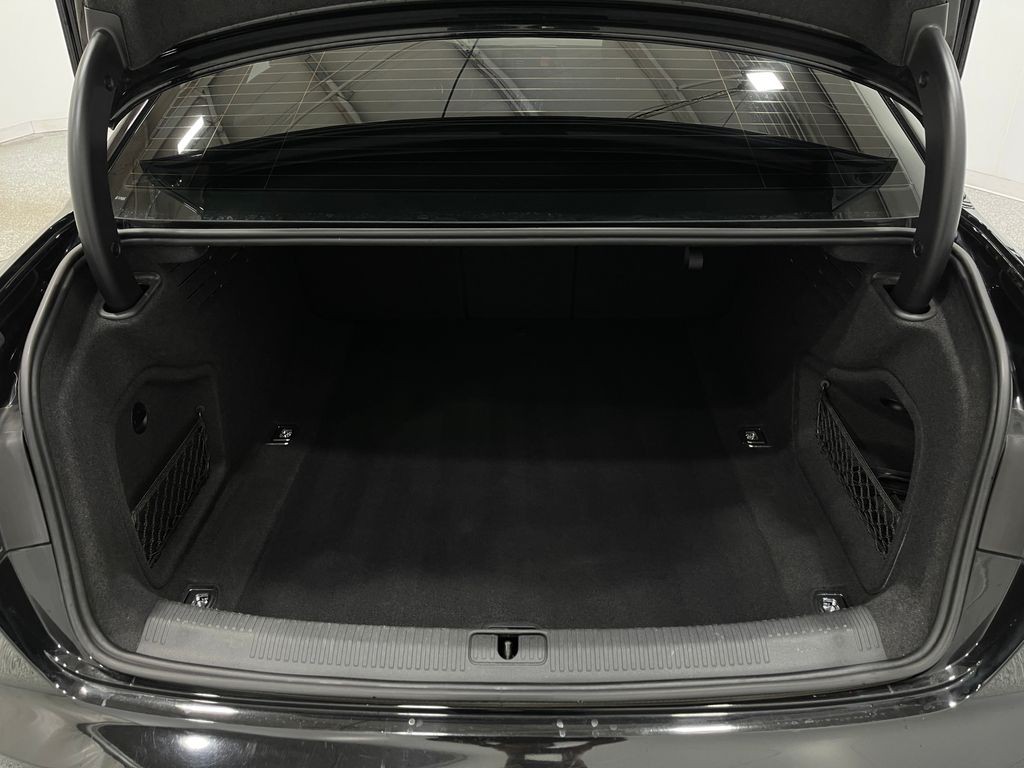 2018 Audi A4 Image 28