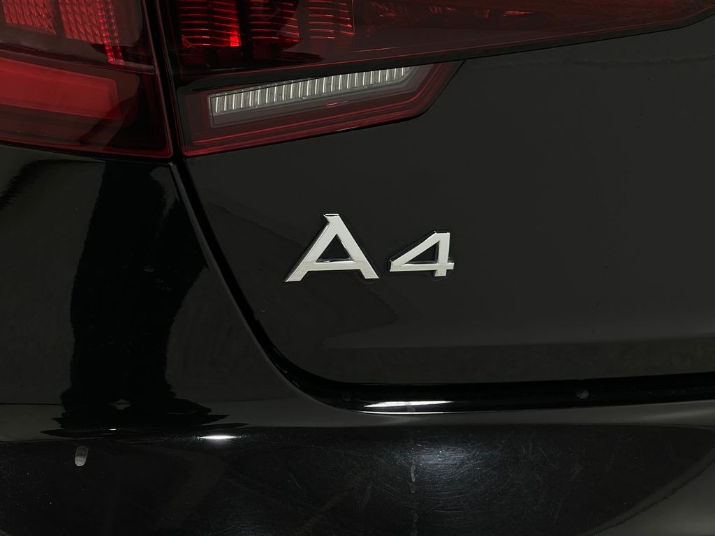 2018 Audi A4 Image 41