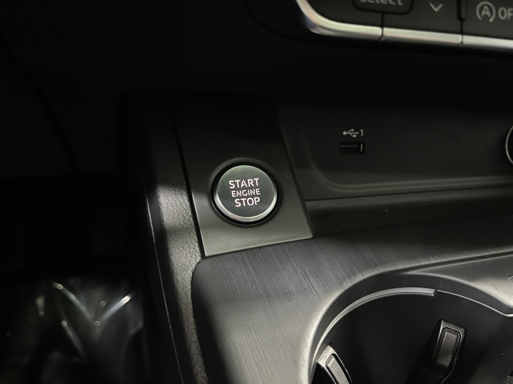 2018 Audi A4 Image 23