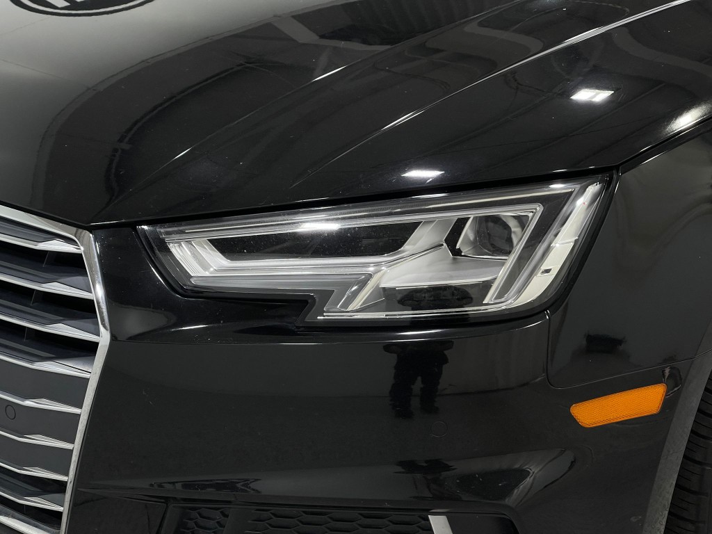 2018 Audi A4 Image 35