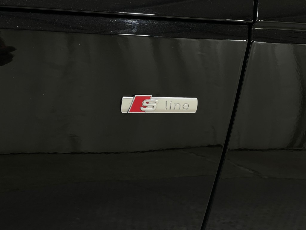 2018 Audi A4 Image 43