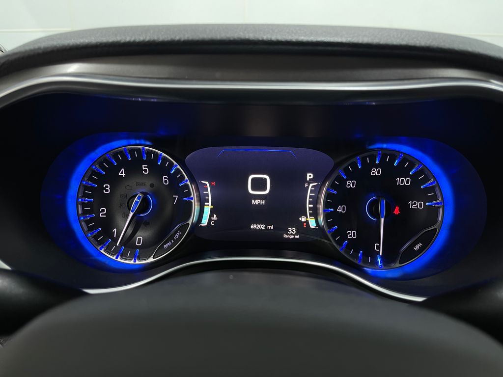 2018 Chrysler Pacifica Image 24