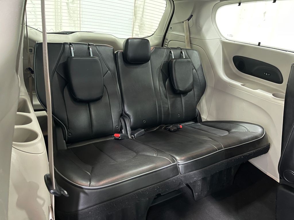 2018 Chrysler Pacifica Image 33