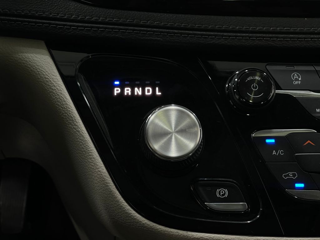 2018 Chrysler Pacifica Image 30