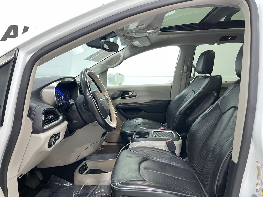 2018 Chrysler Pacifica Image 14