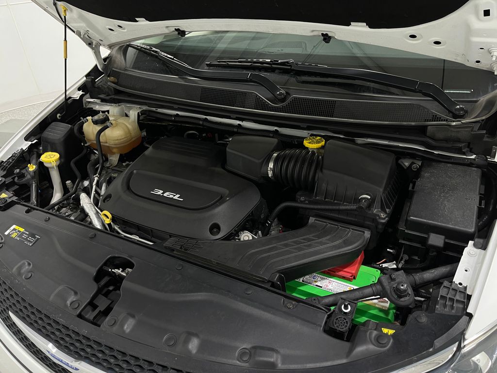 2018 Chrysler Pacifica Image 29