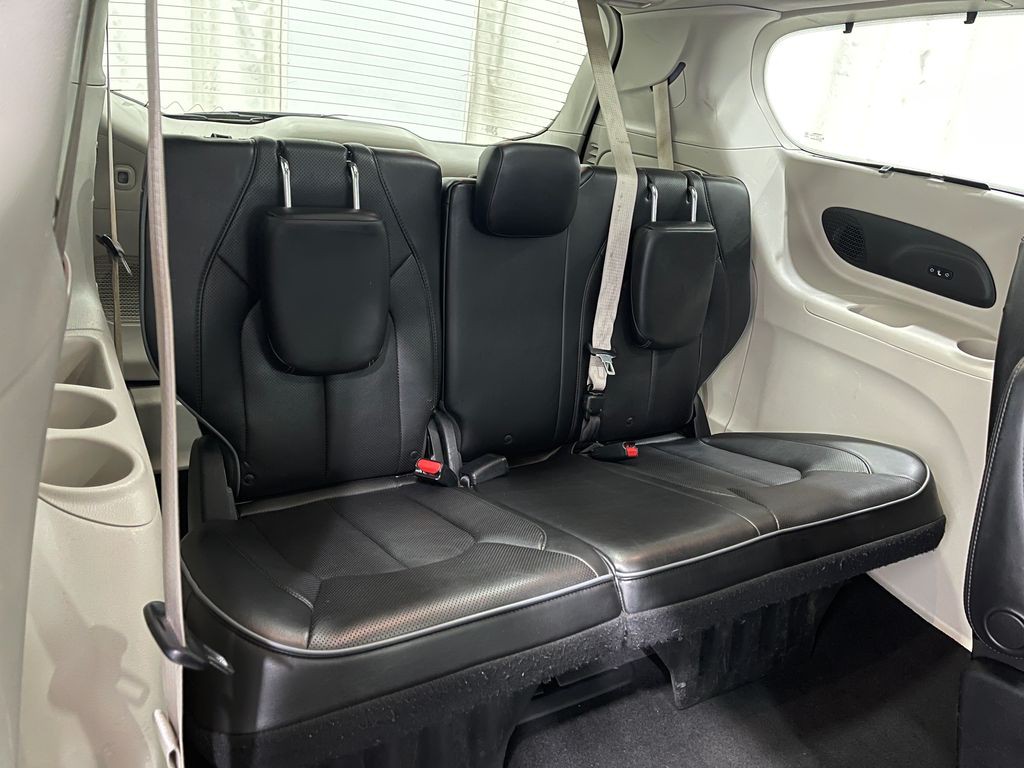 2018 Chrysler Pacifica Image 33