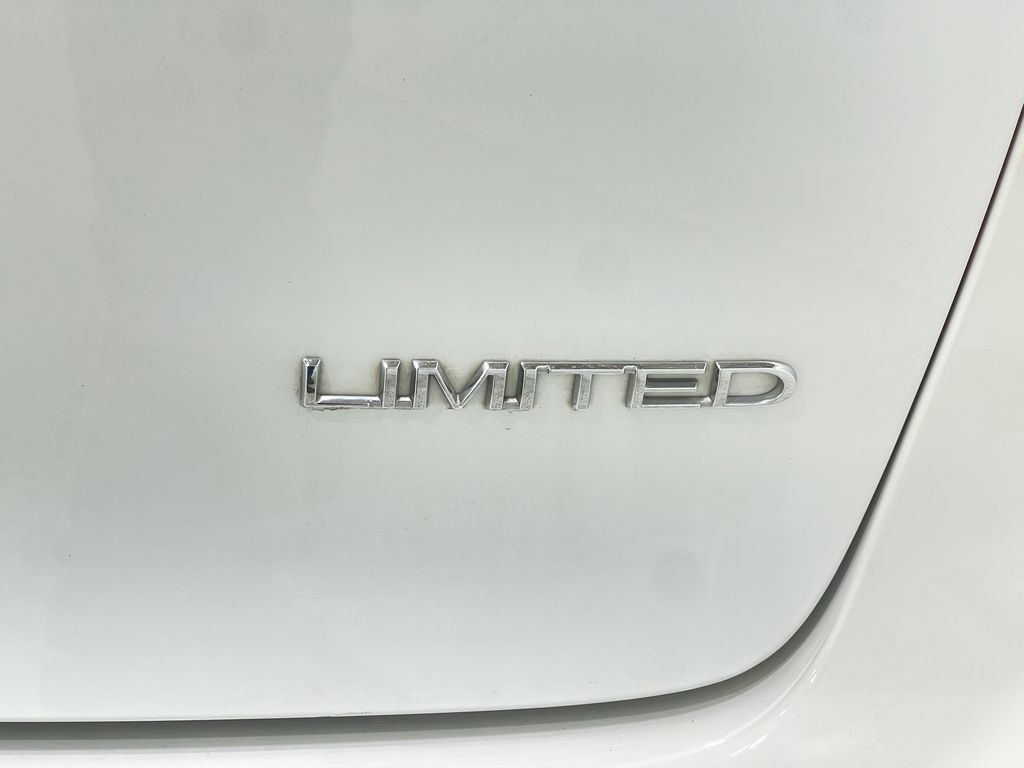 2018 Chrysler Pacifica Image 43