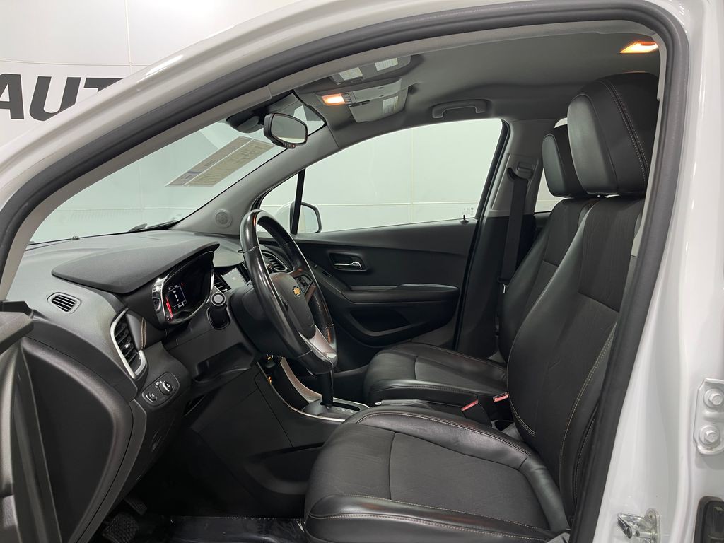2020 Chevrolet Trax Image 12