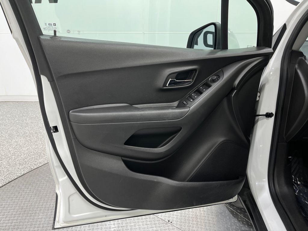 2020 Chevrolet Trax Image 14