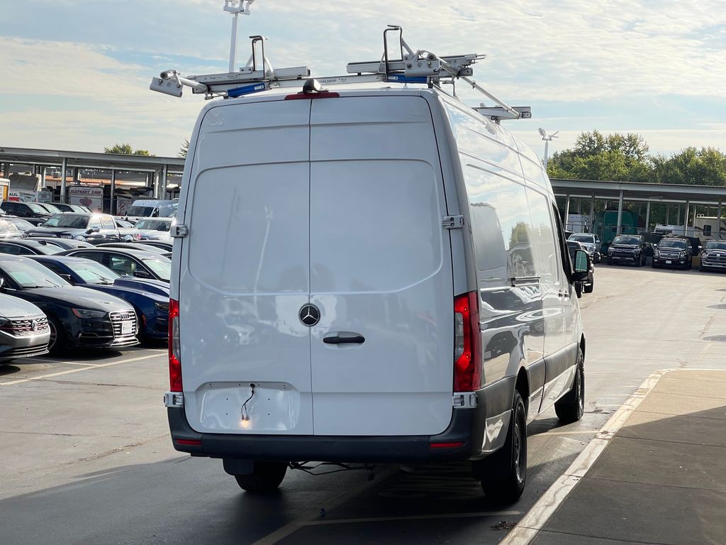 2022 Mercedes-Benz Sprinter Image 3