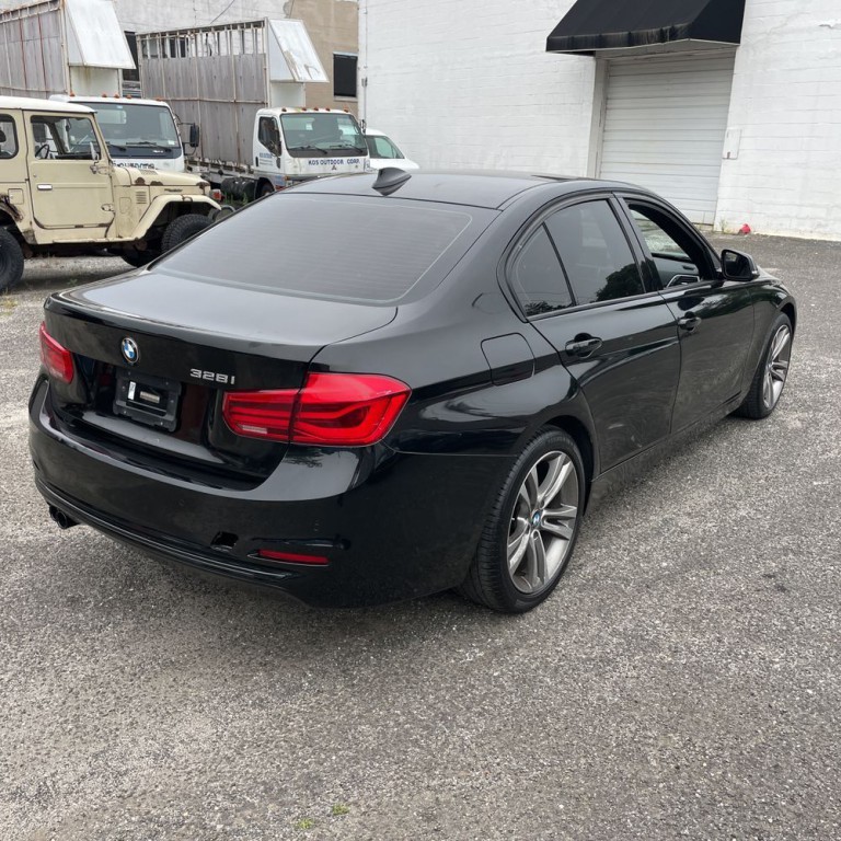 2016 BMW 3 Series Image 6
