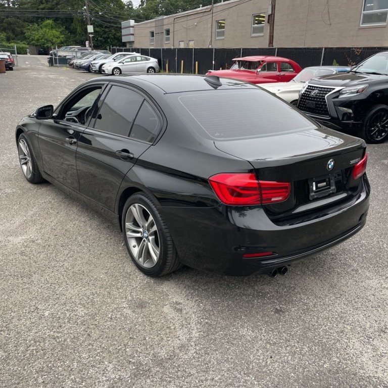 2016 BMW 3 Series Image 8