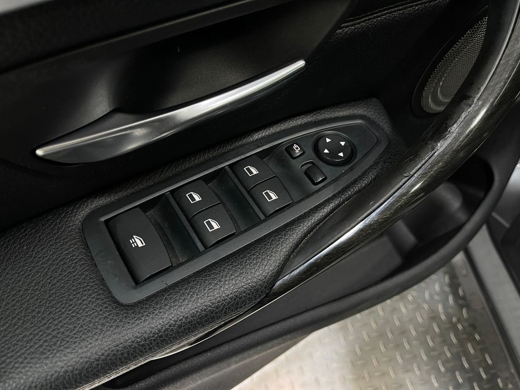 2017 BMW 4 Series Image 16