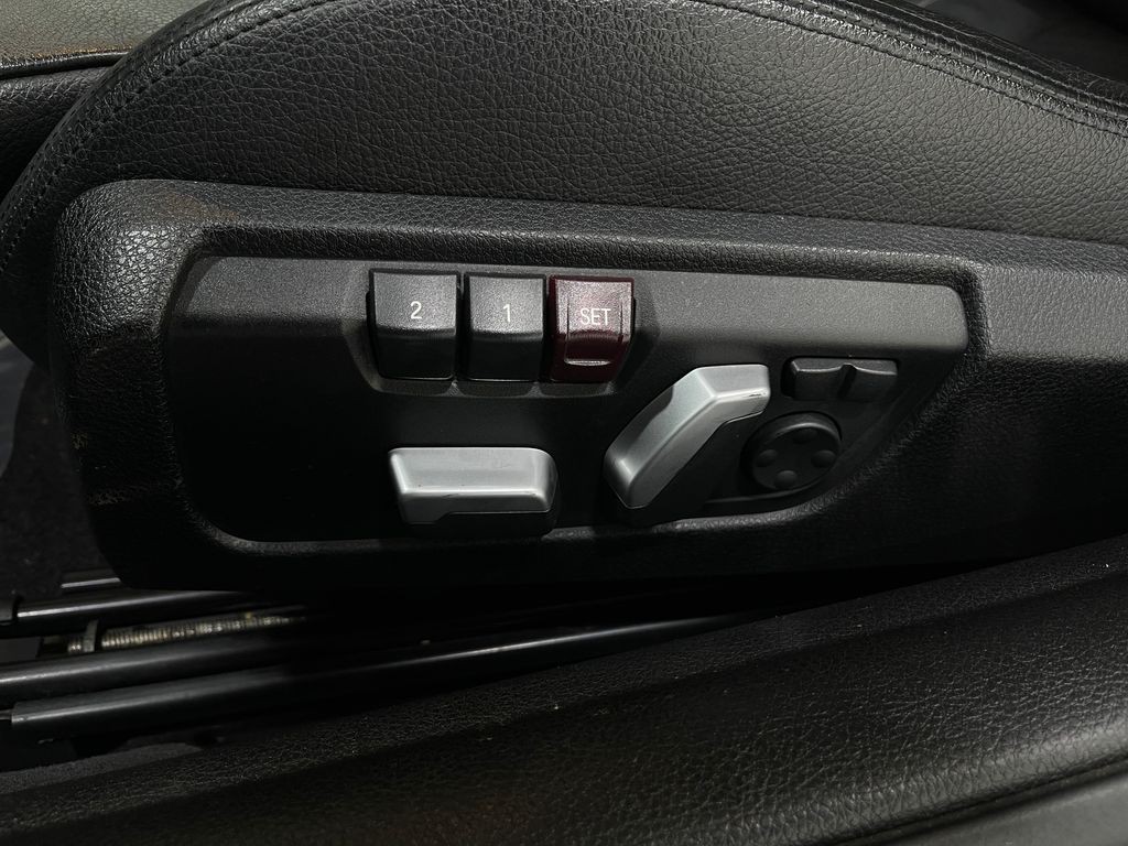 2017 BMW 4 Series Image 17