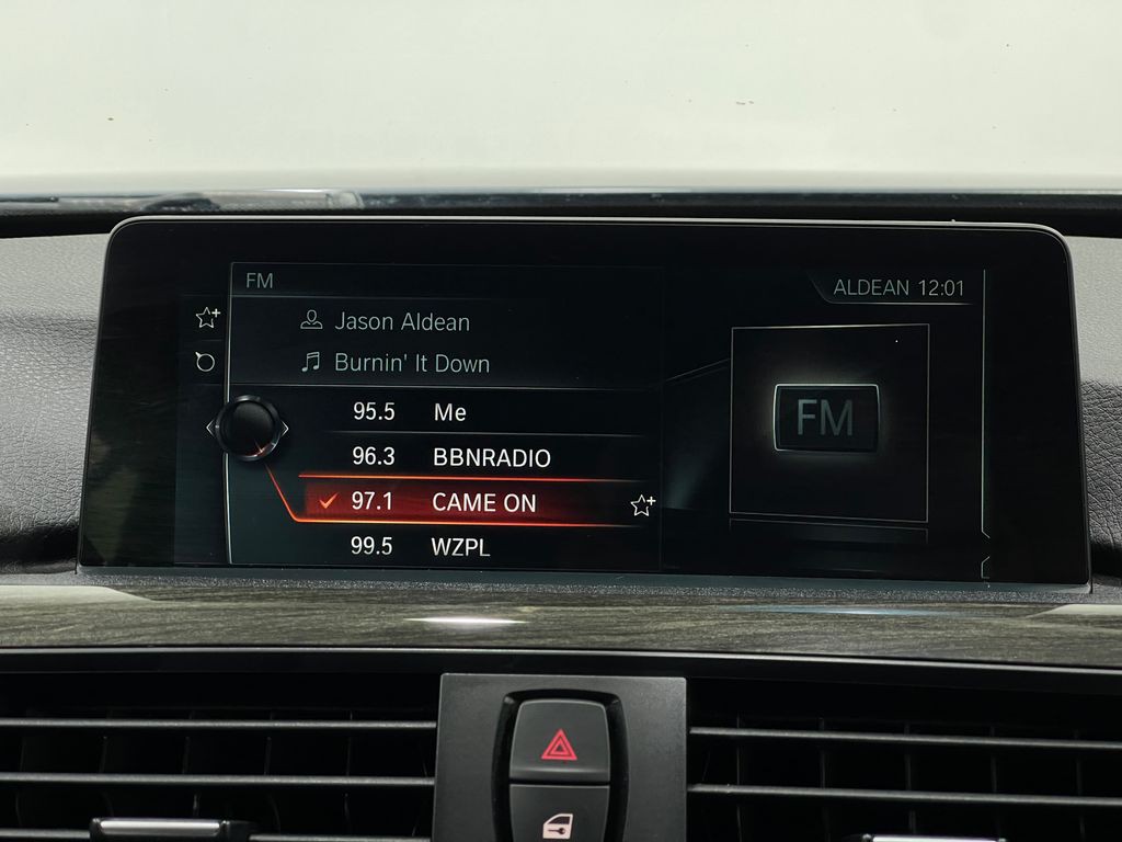 2017 BMW 4 Series Image 25