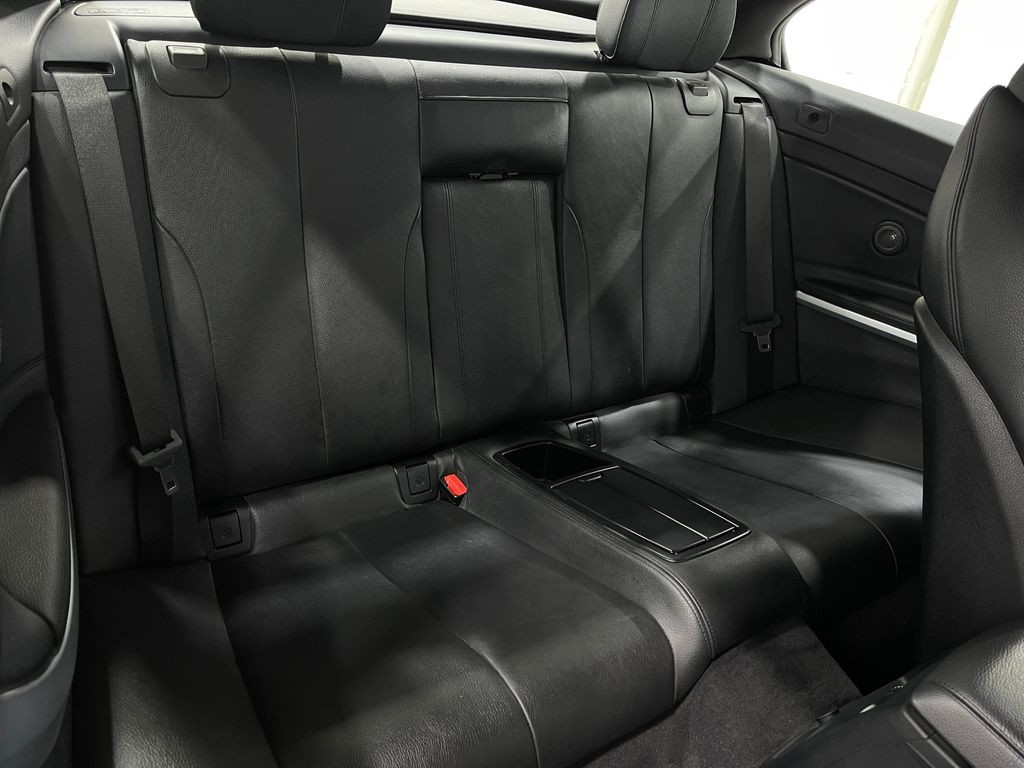 2017 BMW 4 Series Image 32