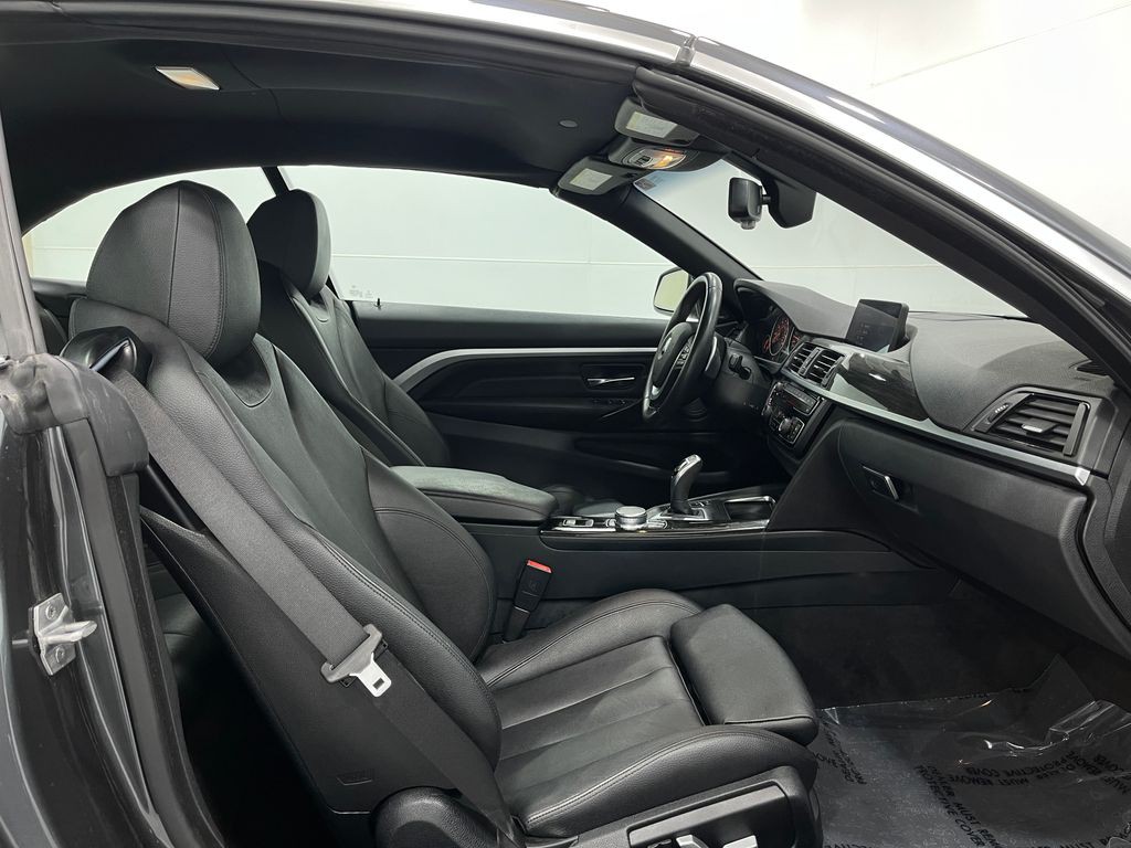 2017 BMW 4 Series Image 33