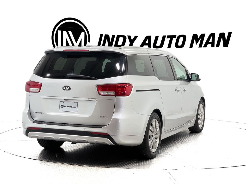2017 Kia Sedona Image 4