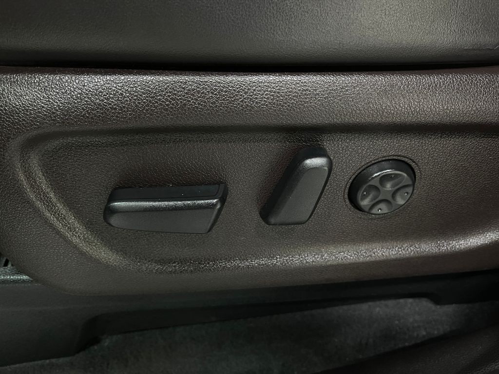 2017 Kia Sedona Image 18