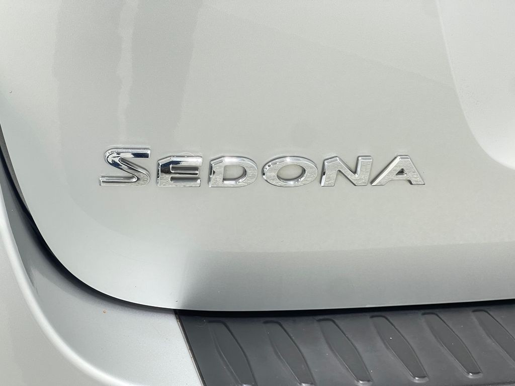 2017 Kia Sedona Image 42