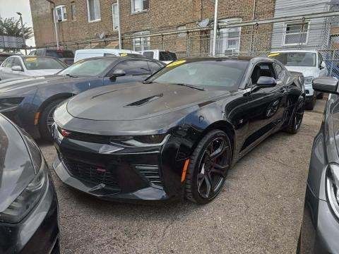 2017 Chevrolet Camaro Image 2