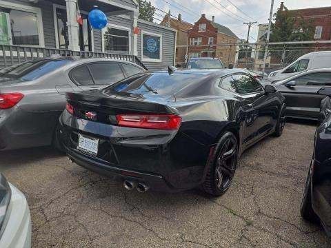 2017 Chevrolet Camaro Image 3