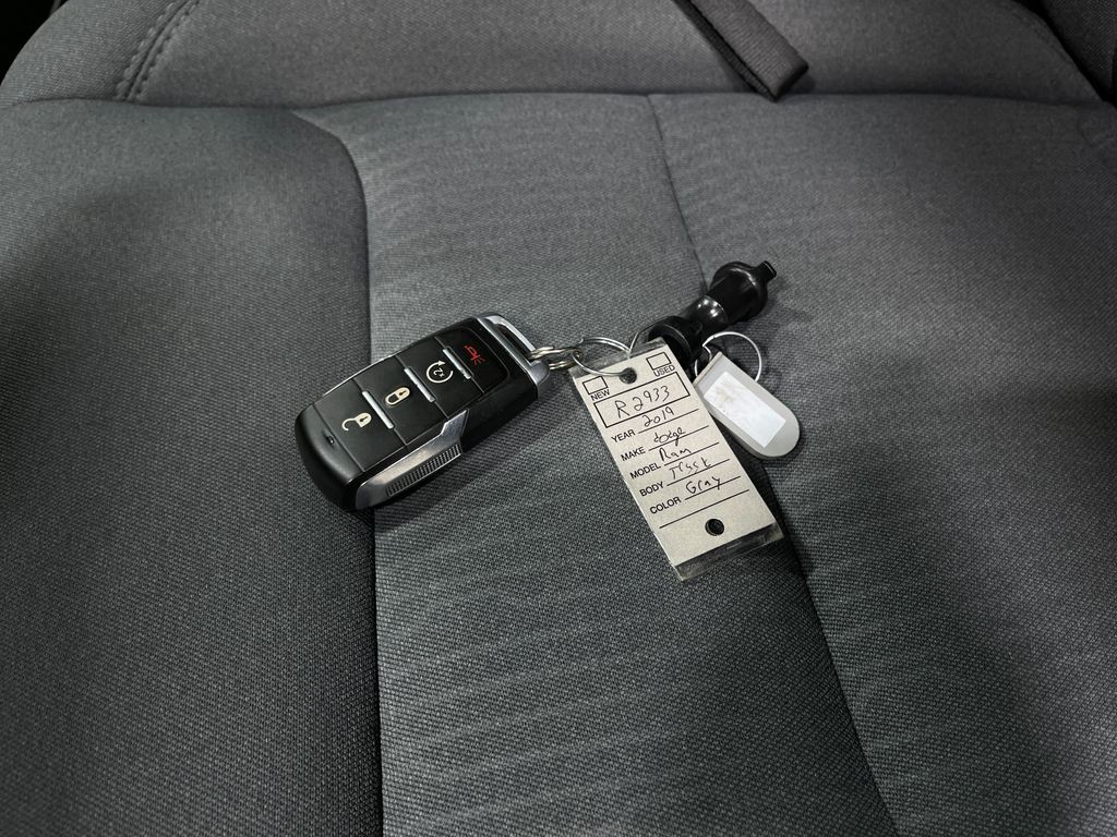 2019 RAM 1500 Image 37