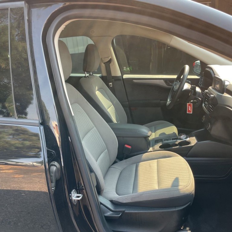 2020 Ford Escape Image 9