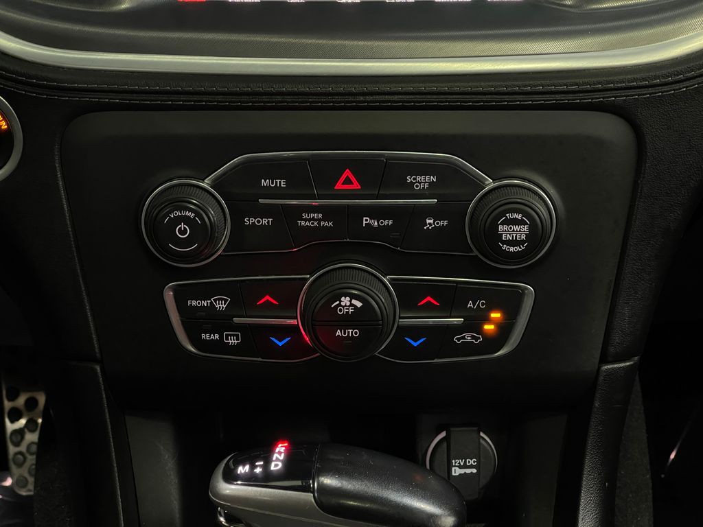 2020 Dodge Charger Image 25