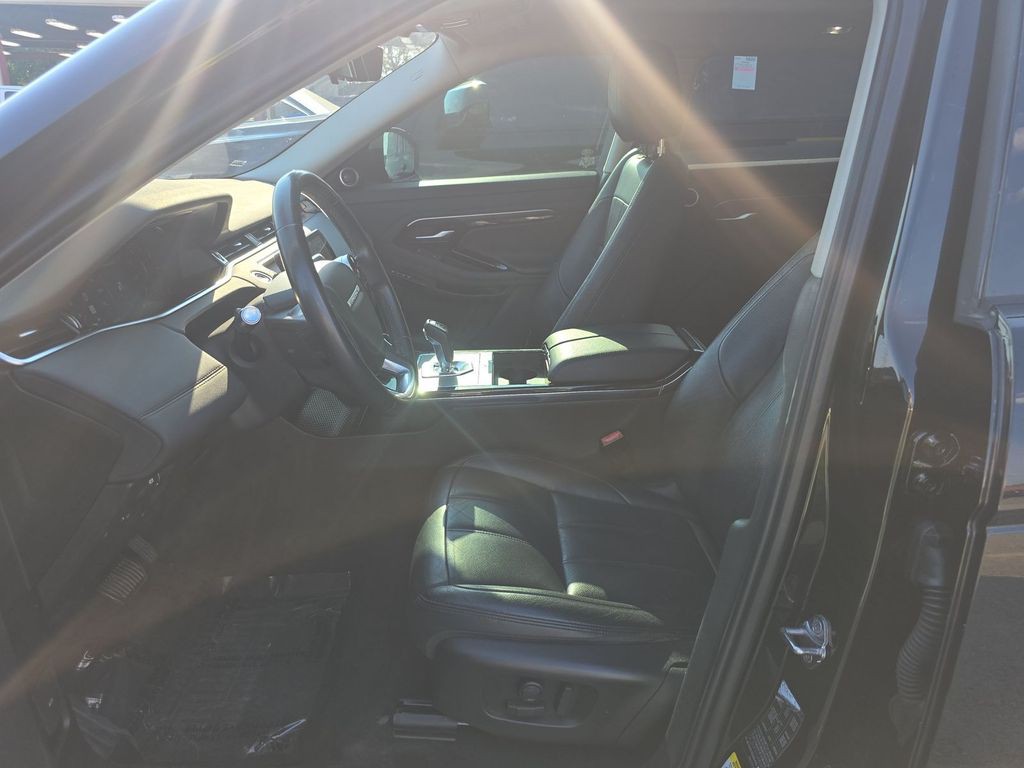 2020 Land Rover Range Rover Evoque Image 7
