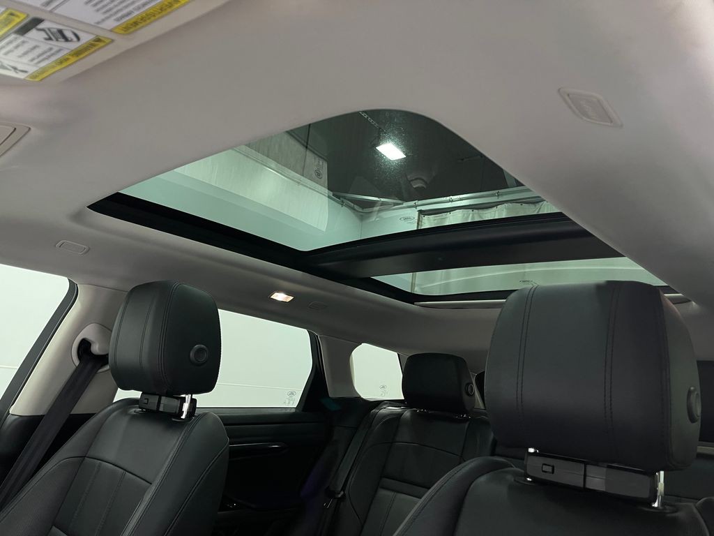 2020 Land Rover Range Rover Evoque Image 12