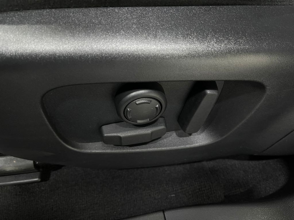 2020 Land Rover Range Rover Evoque Image 18