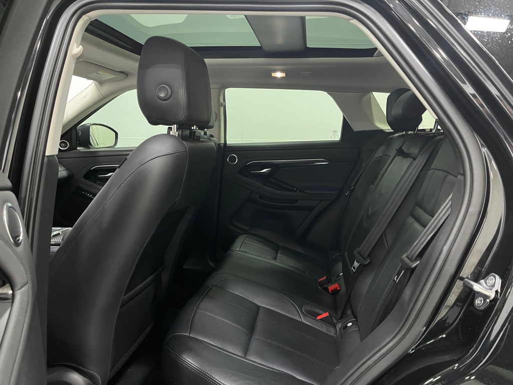 2020 Land Rover Range Rover Evoque Image 31