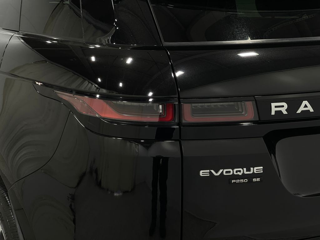2020 Land Rover Range Rover Evoque Image 35